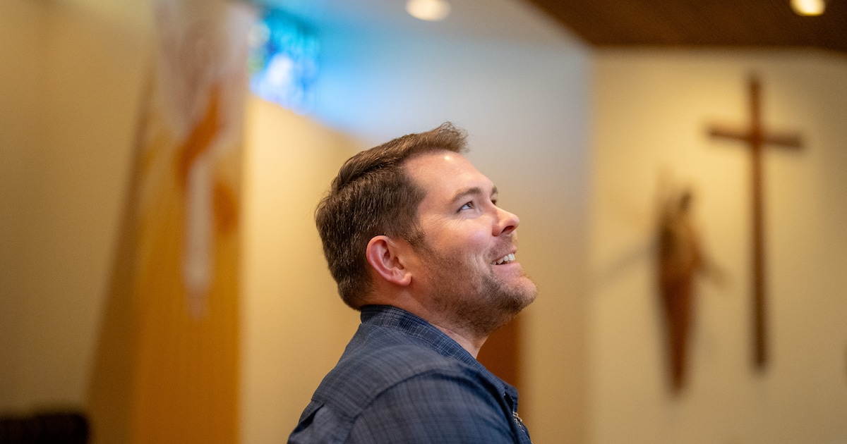 Former Latter-day Saint converts to Catholicism, cites 'state of grace'