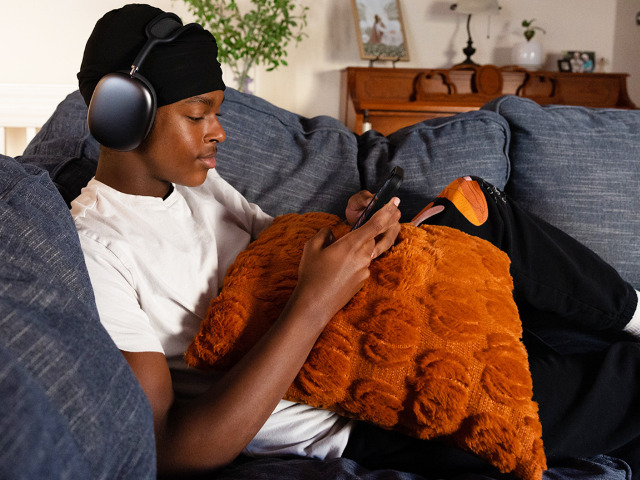 Gospel Library app adds music playlists, customizable listening tools