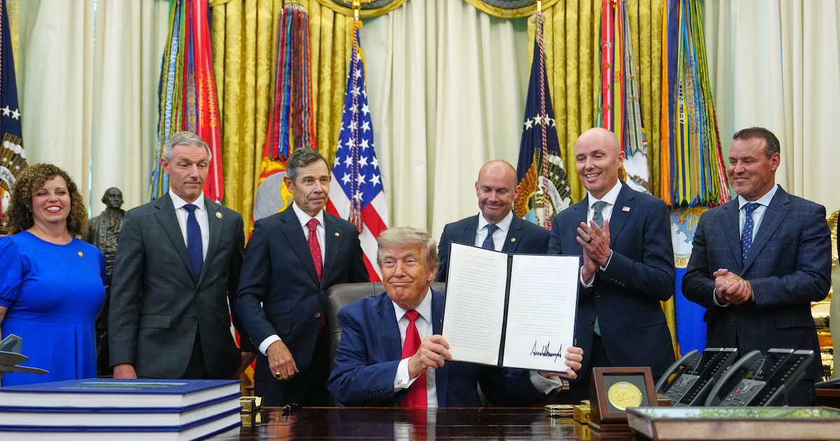 Poll: Trump and Gov. Cox approval ratings both plunge in Utah over economy