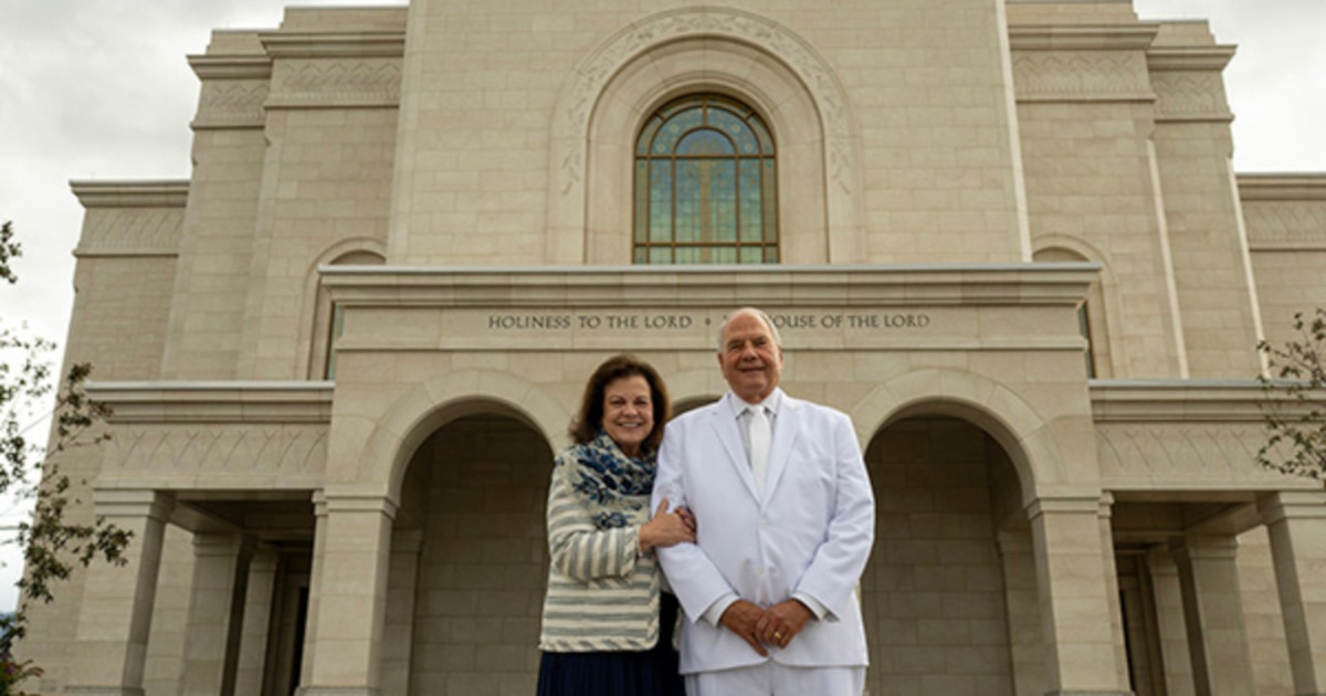 Rasband dedicates Ephraim Utah Temple in college town