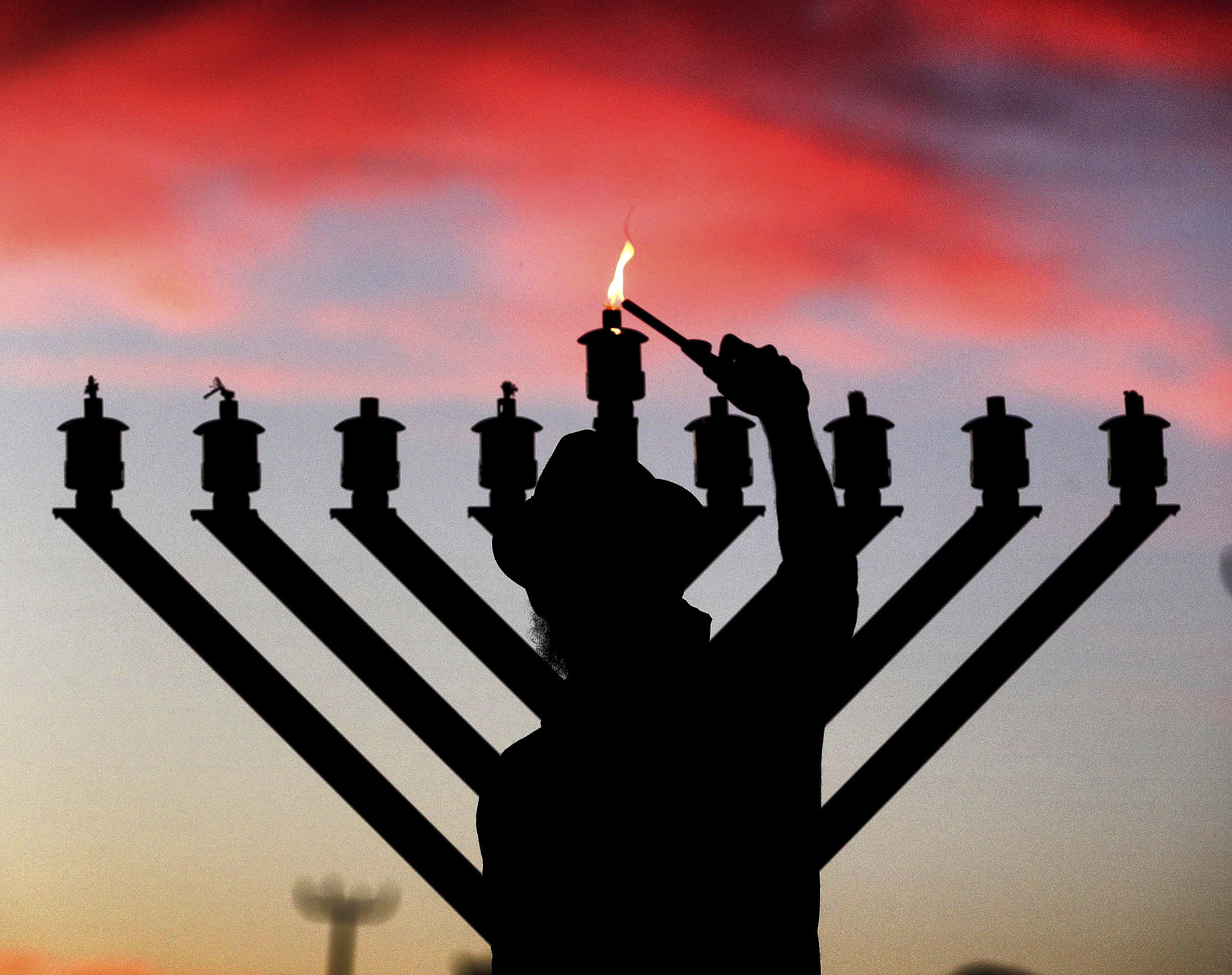 Utah man accused of threatening to blow up synagogue faces federal hate crime charge